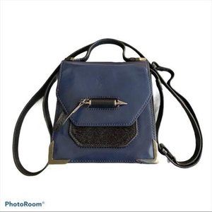 Mackage Crossbody Rubie Cowhide Leather Pewter Arrows Blue Black Good Sm…